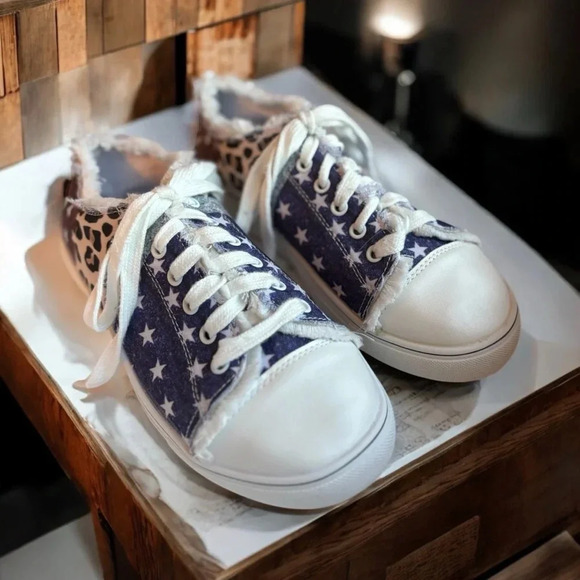 Women's Star Pattern Canvas Shoes, Casual Lace Up Low Top Sneaker Size 7 - Picture 4 of 5
